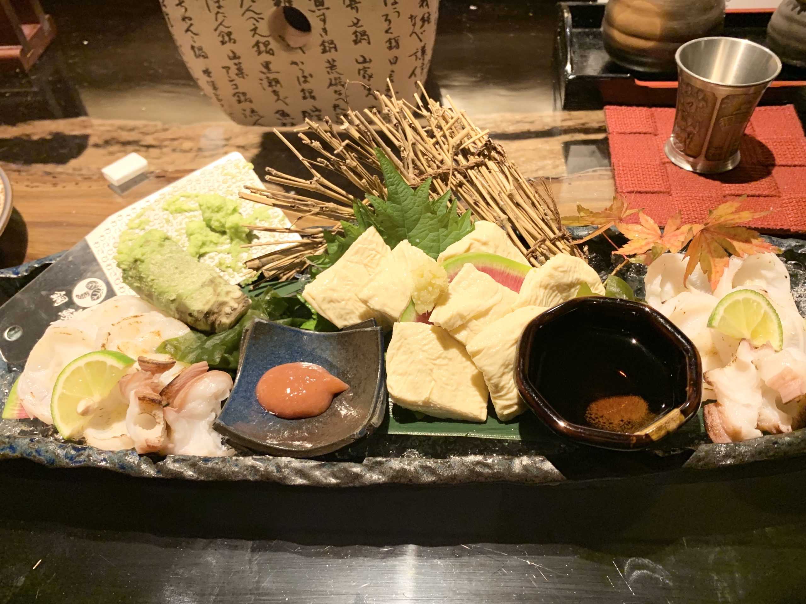 洒落た料理に美味しい日本酒